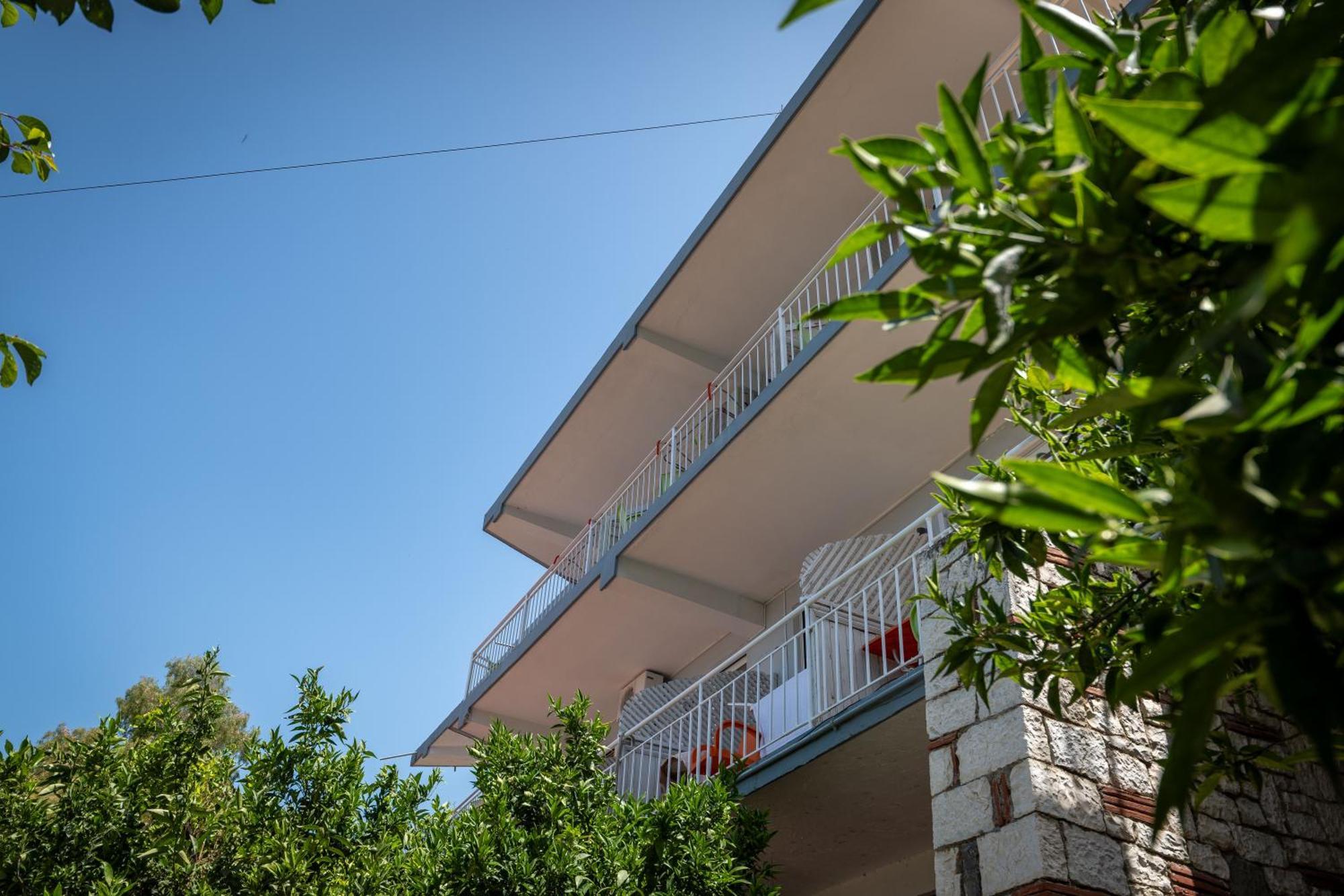 Hotel Nika Radhime Exterior photo