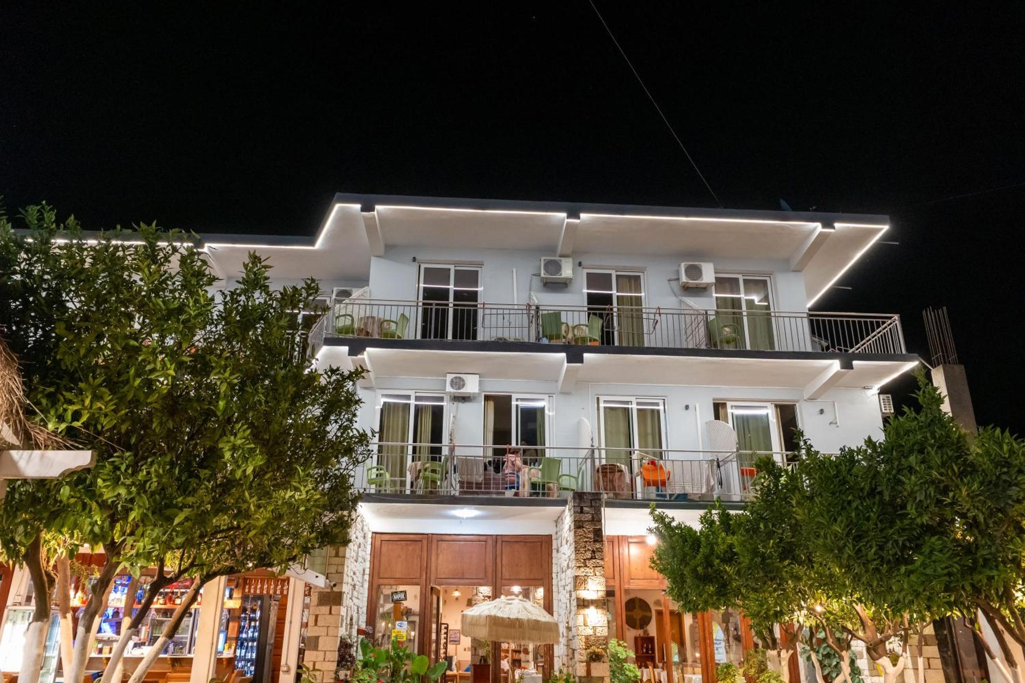 Hotel Nika Radhime Exterior photo